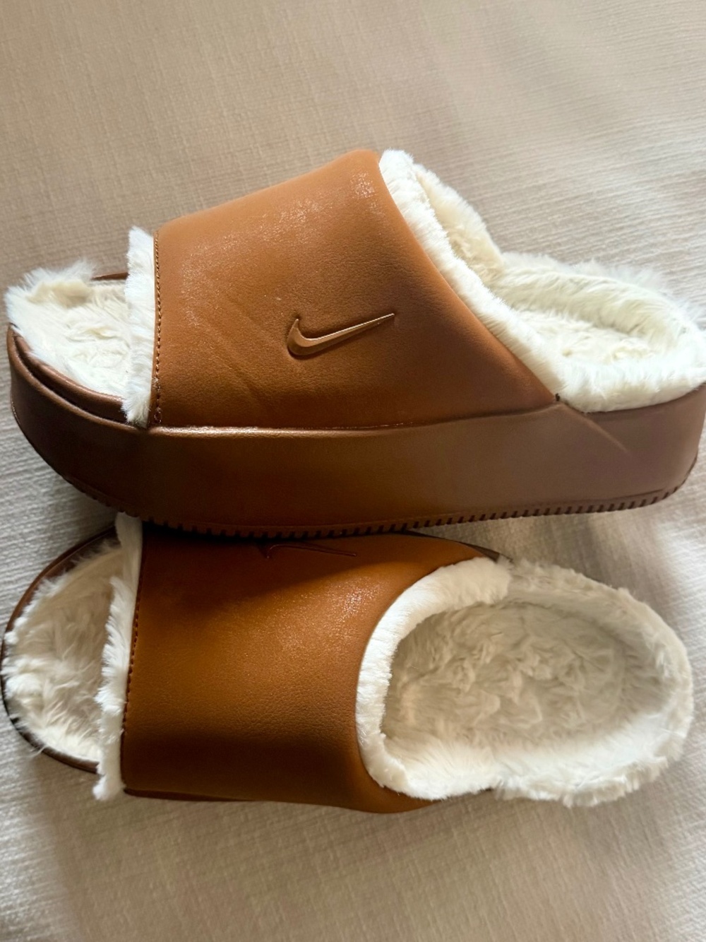 NIKE suede platform sandals